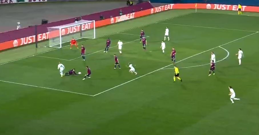 نتيجة مباراة روما وبولونيا 3-3 — قمة إيطالية مجنونة لا تعرف المستحيل 1 تيجة مباراة روما وبولونيا الآن 3-3 — قمة إيطالية مجنونة لا تعرف المستحيل