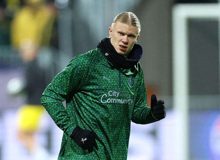 مخطوطة ملوك الشمال..إرلينج هالاند يتبرع بمخطوطة نادرة للنرويج.. صفقة تاريخية خارج الملعب 1 إرلينج هالاند يتبرع بمخطوطة نادرة للنرويج.. "الفايكنج" يعيد كتابة تاريخ ملوكه