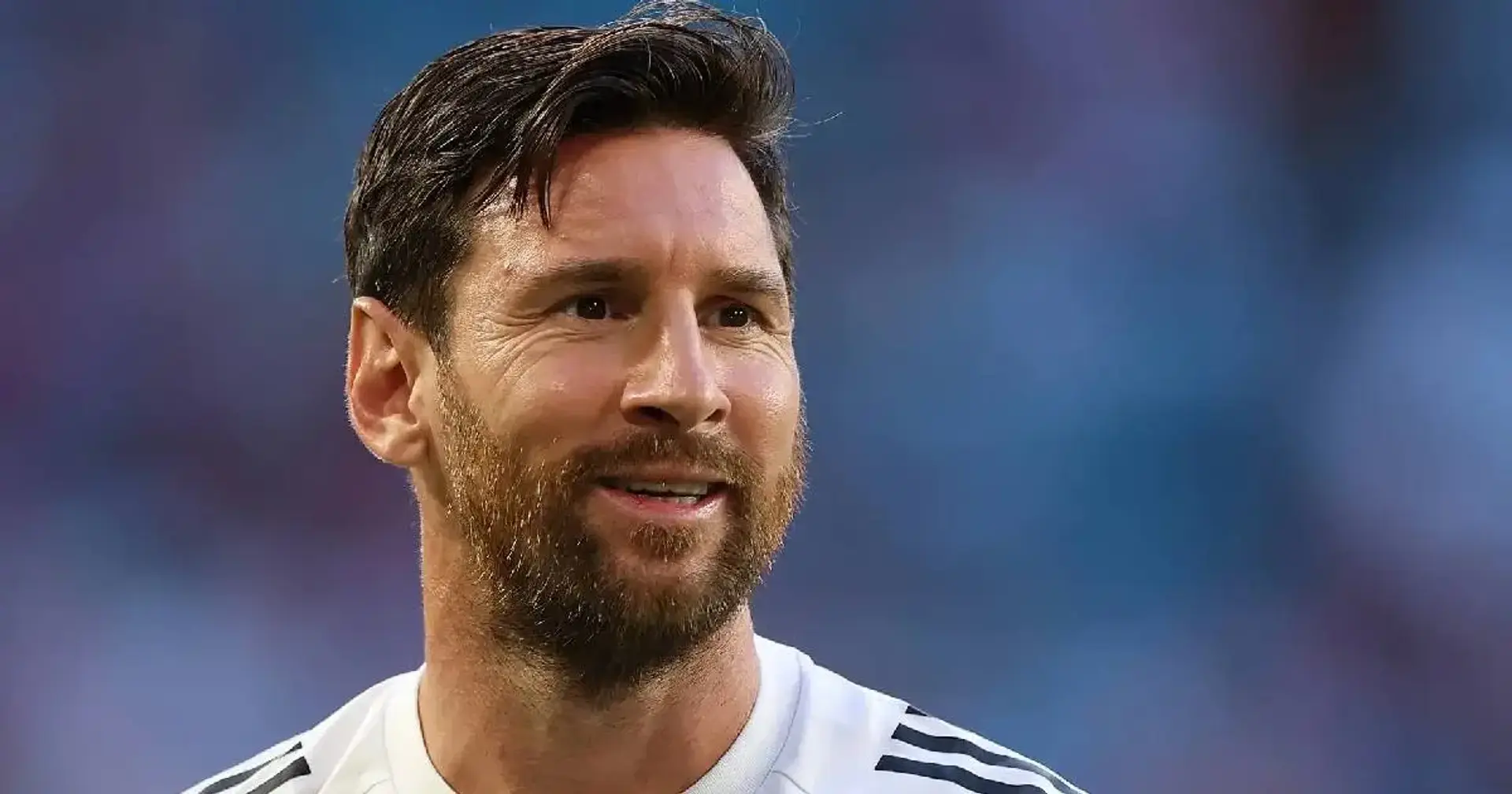 أفضل 10 لاعبين في التاريخ.. قائمة الأساطير التي غيرت وجه كرة القدم عبر العصور 2 أفضل 10 لاعبين في التاريخ.. ليونيل ميسي النجم الألمع بين أقرانه